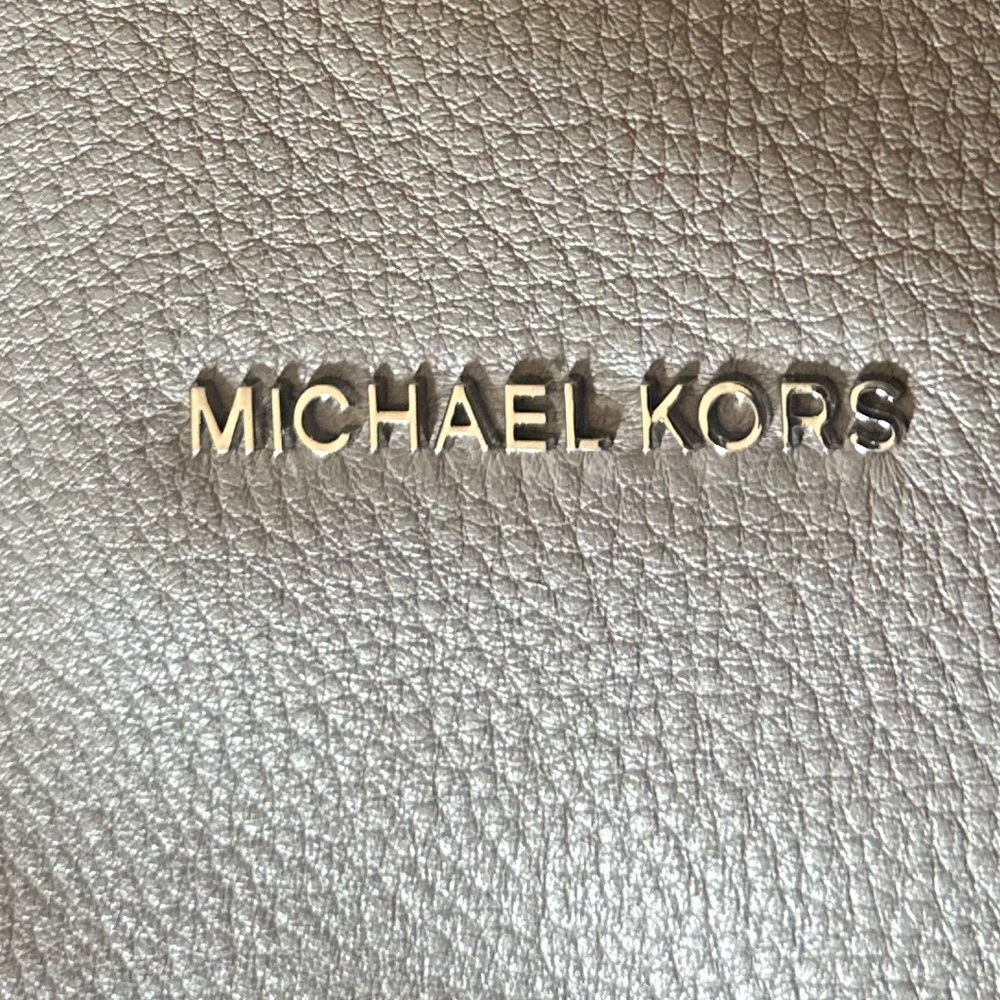 MICHAEL KORS Shoulder Bag Pearl Gray Leather - Picture 5 of 9